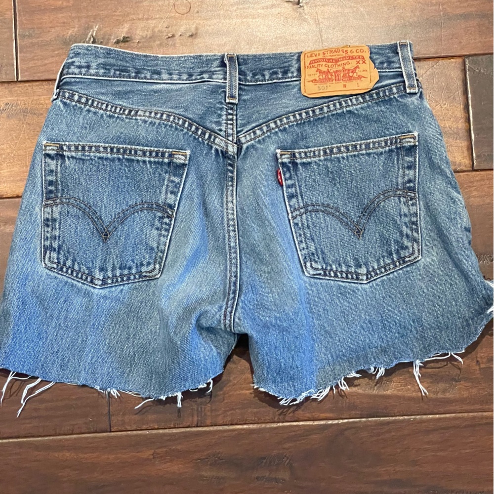 Levi’s 501 cutoff shorts 28 - Picture 4 of 7